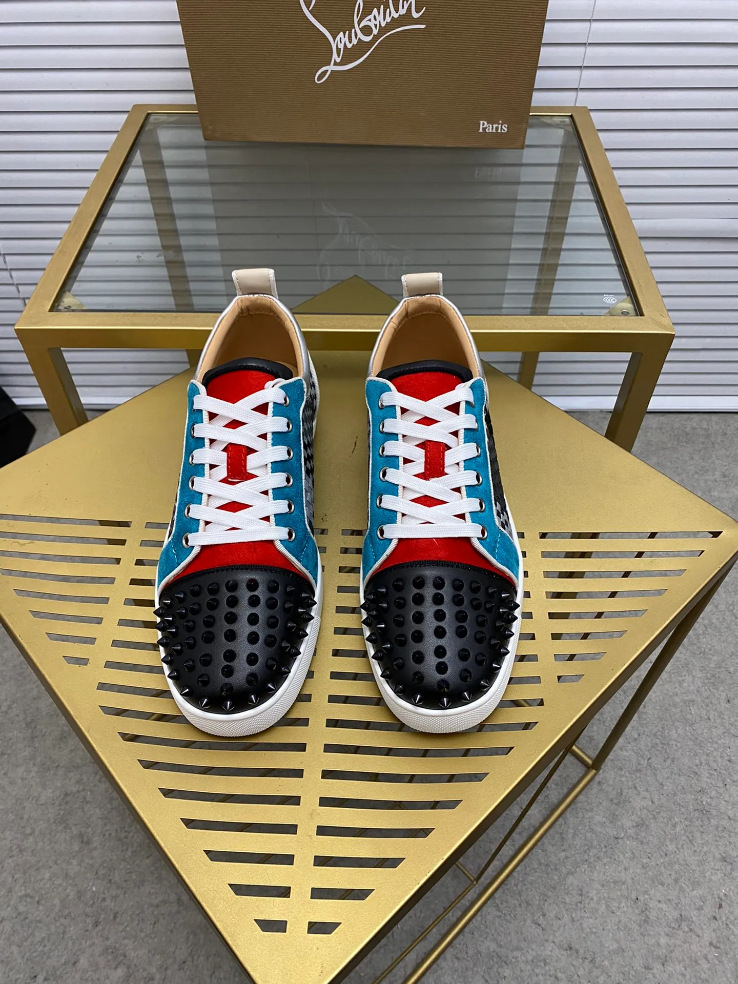 (Customized model) Ex-factory price is 500. christian louboutin (CL red sole shoes) counter series, casual sneakers for couples 📢 📢 📢 Exclusive hot style release 🎈🎈💪 Movable latex feet 👻 Finished outsole line [Proud] 😝Female 35-40# Male 38#-46, global supply😝 [Top version]: Original imported genuine leather upper, top original leather lining, original molded TPU outsole, original 1:1 detail processing, original shoe last,